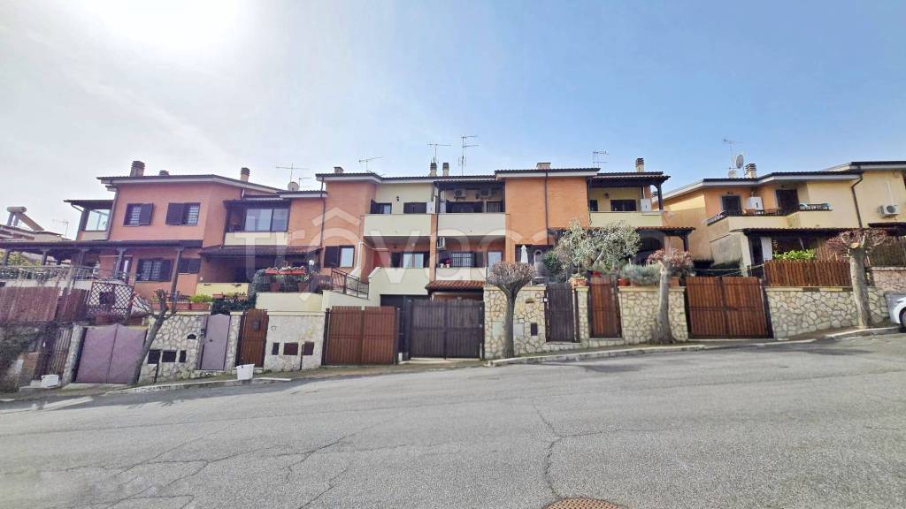 casa indipendente in vendita a San Cesareo