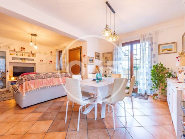 casa indipendente in vendita a San Cesareo