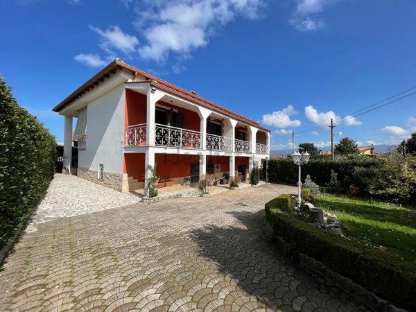 casa indipendente in vendita a San Cesareo