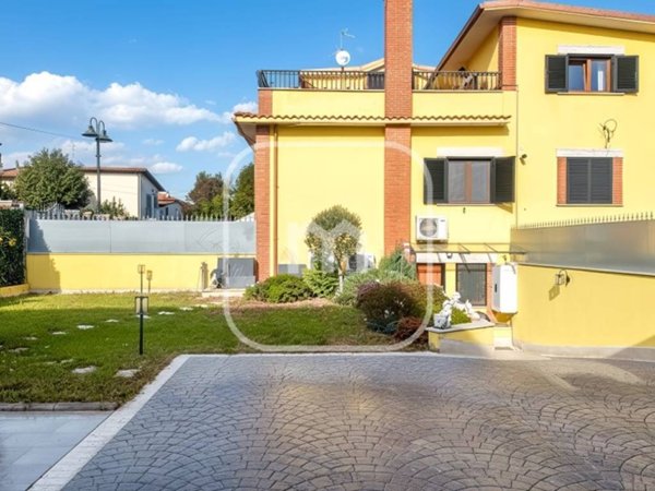 appartamento in vendita a San Cesareo in zona Colle di Fuori