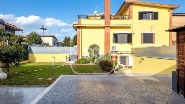 appartamento in vendita a San Cesareo in zona Colle di Fuori