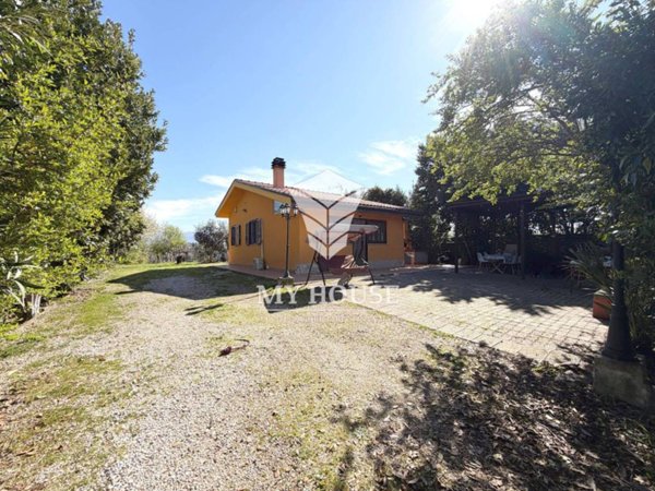 casa indipendente in vendita a San Cesareo