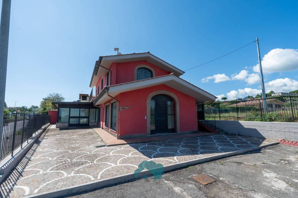 appartamento in vendita a San Cesareo in zona Colle di Fuori