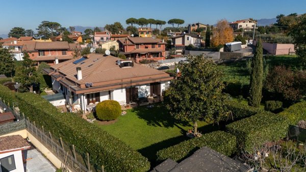 casa indipendente in vendita a San Cesareo
