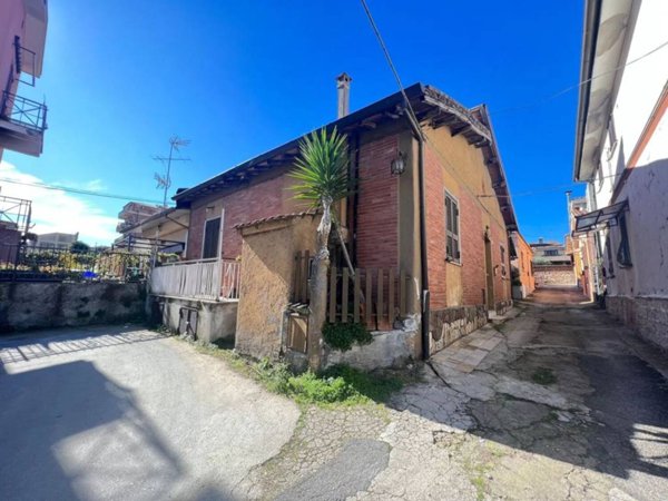 casa indipendente in vendita a San Cesareo in zona Colle di Fuori