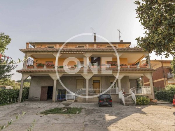 appartamento in vendita a San Cesareo in zona Campo Gillaro