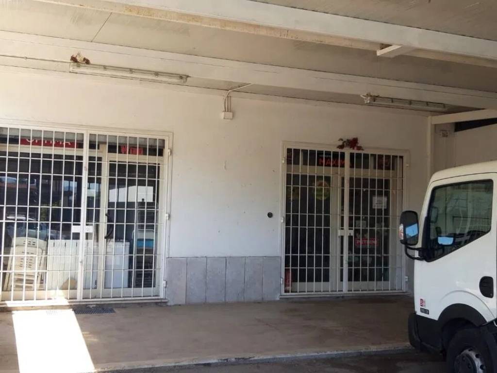 negozio in vendita a San Cesareo