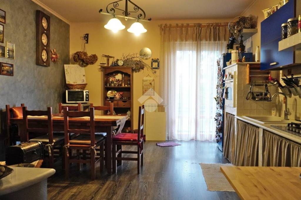 appartamento in vendita a San Cesareo in zona Colle di Fuori