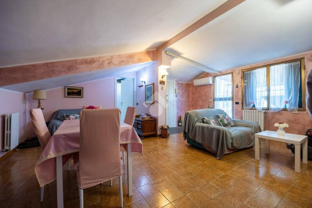 appartamento in vendita a San Cesareo in zona Campo Gillaro