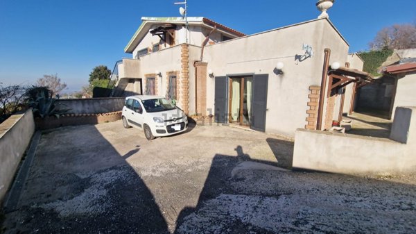 appartamento in vendita a San Cesareo in zona Campo Gillaro