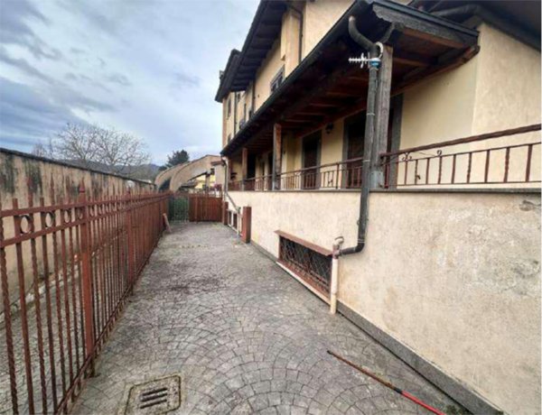 appartamento in vendita a San Cesareo in zona Colle di Fuori