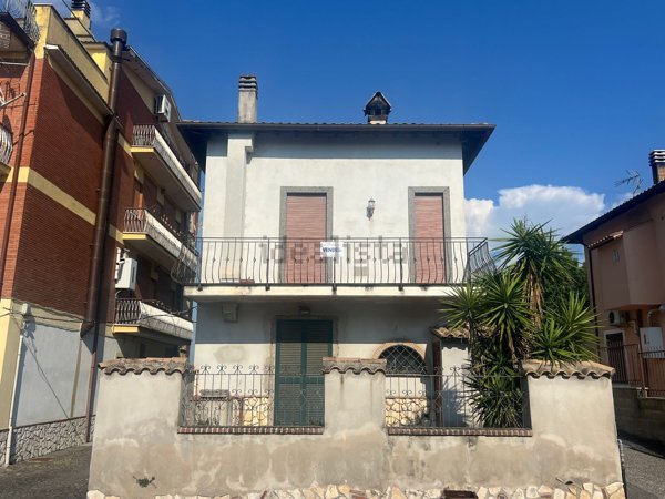 appartamento in vendita a San Cesareo in zona Colle di Fuori