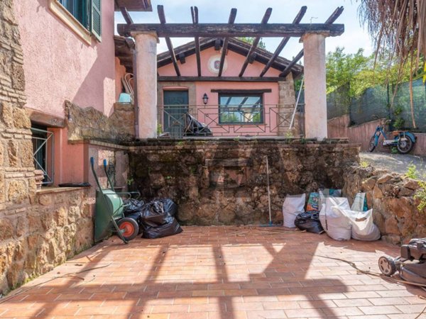 casa indipendente in vendita a San Cesareo in zona Colle San Pietro
