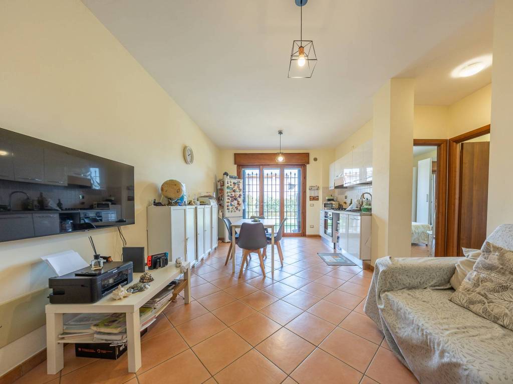 appartamento in vendita a San Cesareo in zona Colle di Fuori