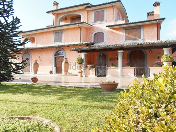 casa indipendente in vendita a San Cesareo in zona Campo Gillaro