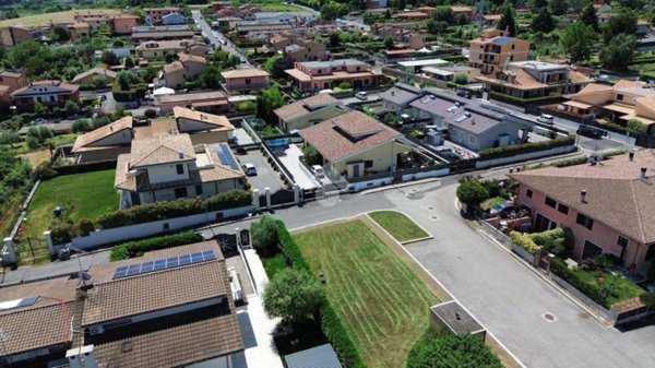 terreno agricolo in vendita a San Cesareo in zona Colle di Fuori