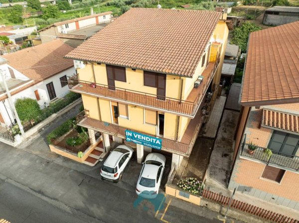 appartamento in vendita a San Cesareo in zona Colle di Fuori