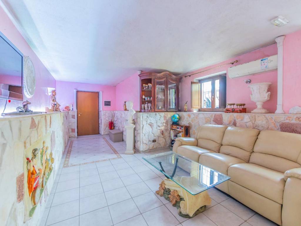 casa indipendente in vendita a San Cesareo in zona Colle di Fuori