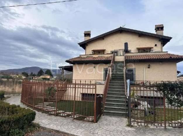 appartamento in vendita a San Cesareo in zona Colle San Pietro