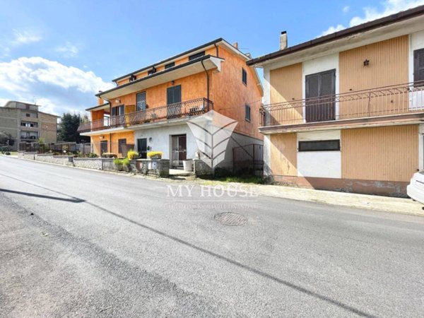 casa indipendente in vendita a San Cesareo in zona Colle San Pietro