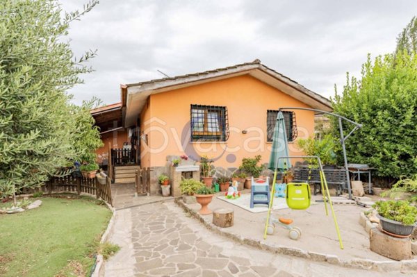 casa indipendente in vendita a San Cesareo in zona Colle San Pietro