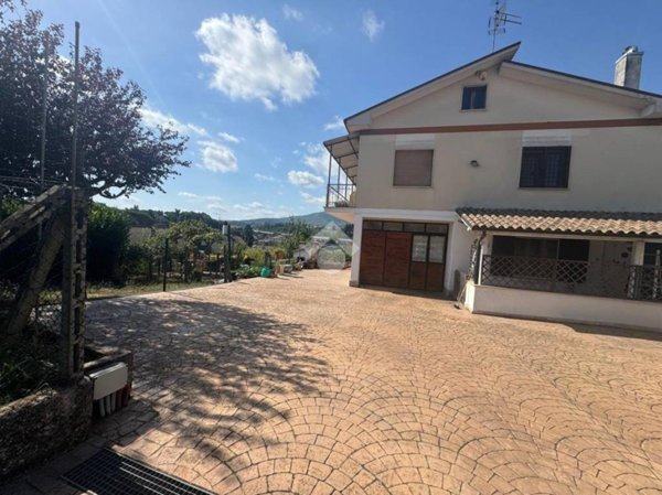 appartamento in vendita a San Cesareo in zona Colle San Pietro