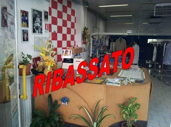 negozio in vendita a San Cesareo in zona Colle di Fuori