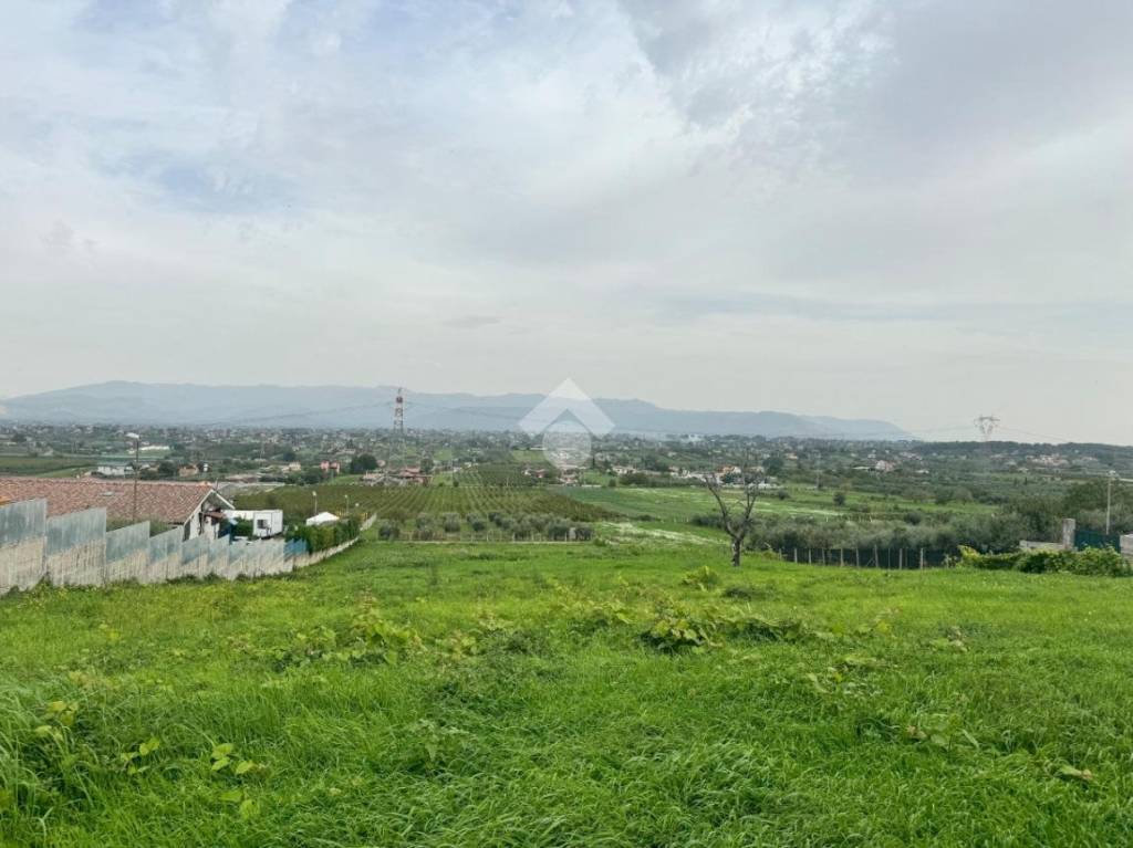 terreno in vendita a San Cesareo in zona Campo Gillaro