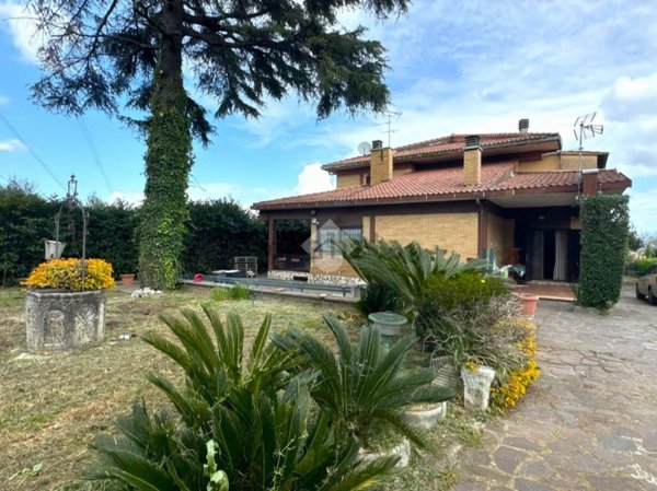 casa indipendente in vendita a San Cesareo in zona Colle di Fuori