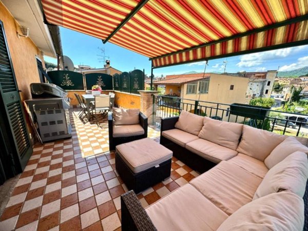 casa indipendente in vendita a San Cesareo in zona Colle di Fuori