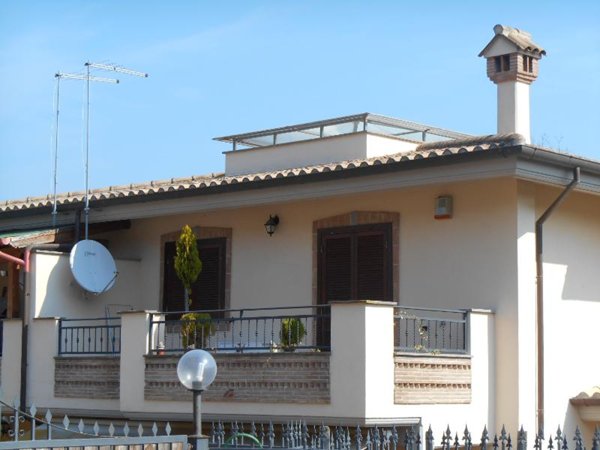 casa indipendente in vendita a Fiumicino in zona Aranova