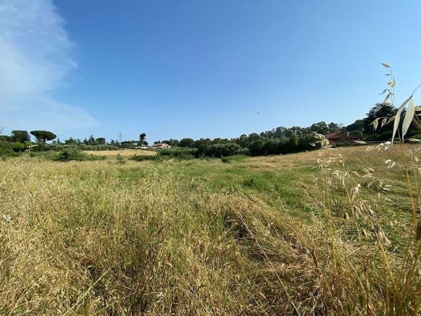 terreno agricolo in vendita a Fiumicino in zona Aranova