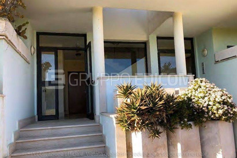 appartamento in vendita a Fiumicino in zona Isola Sacra
