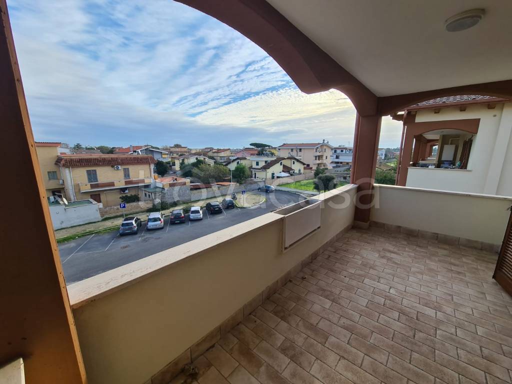 appartamento in vendita a Fiumicino in zona Isola Sacra