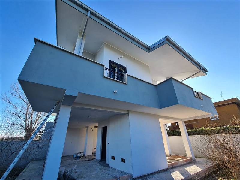casa indipendente in vendita a Fiumicino in zona Isola Sacra