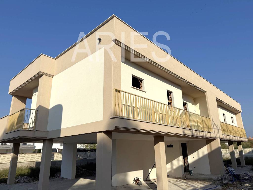 casa indipendente in vendita a Fiumicino in zona Fregene