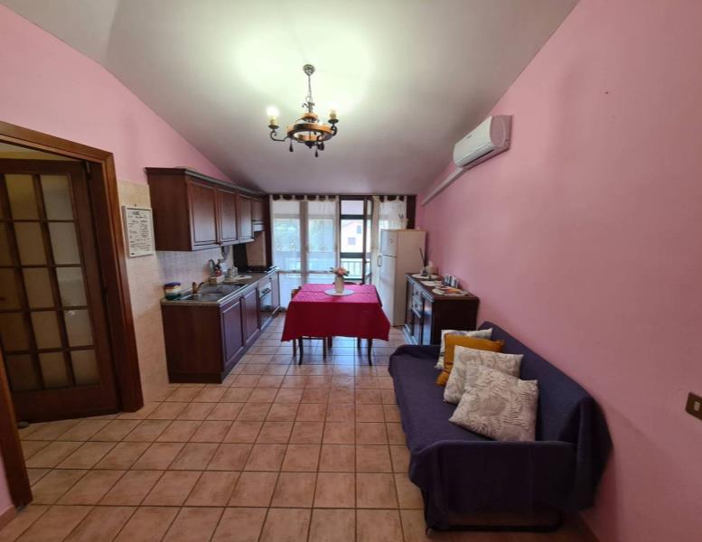 appartamento in vendita a Fiumicino in zona Isola Sacra
