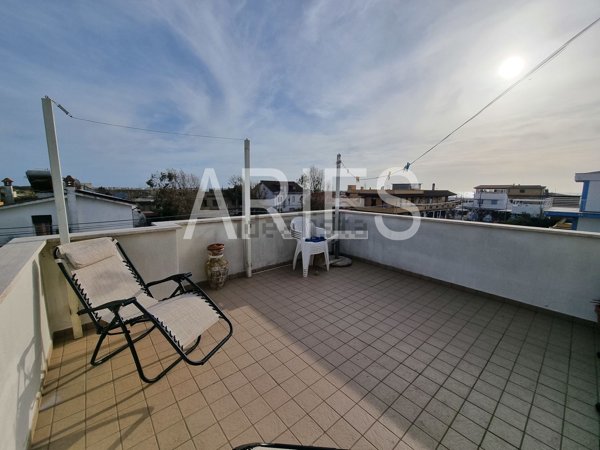 appartamento in vendita a Fiumicino in zona Focene