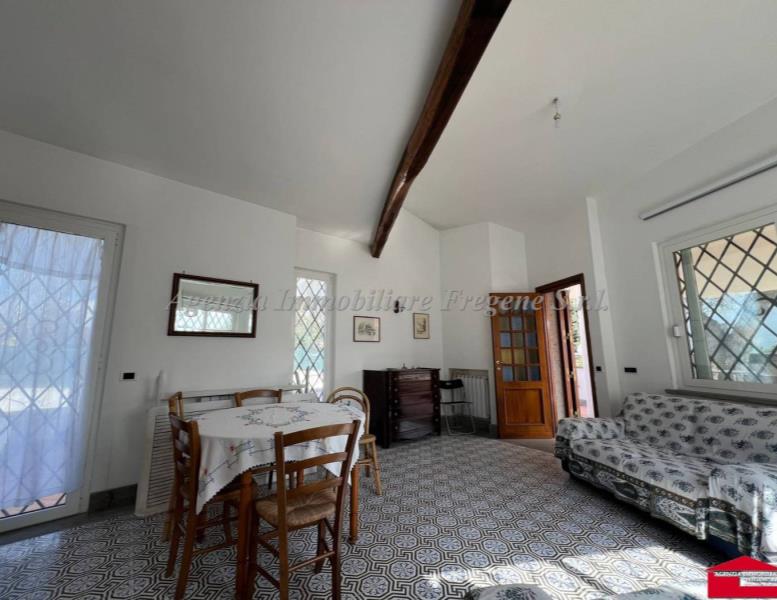 casa indipendente in vendita a Fiumicino in zona Fregene