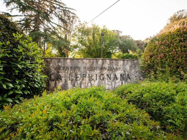 casa indipendente in vendita a Fiumicino