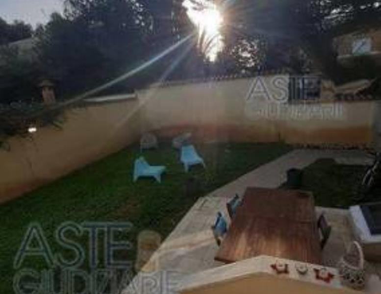 casa indipendente in vendita a Fiumicino in zona Fregene