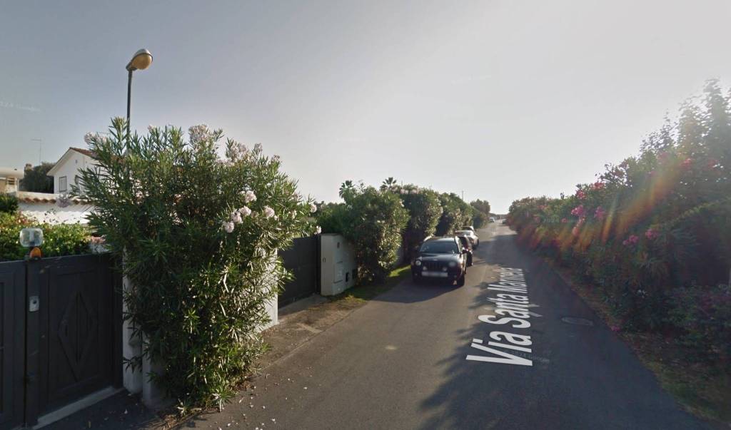 casa indipendente in vendita a Fiumicino in zona Fregene