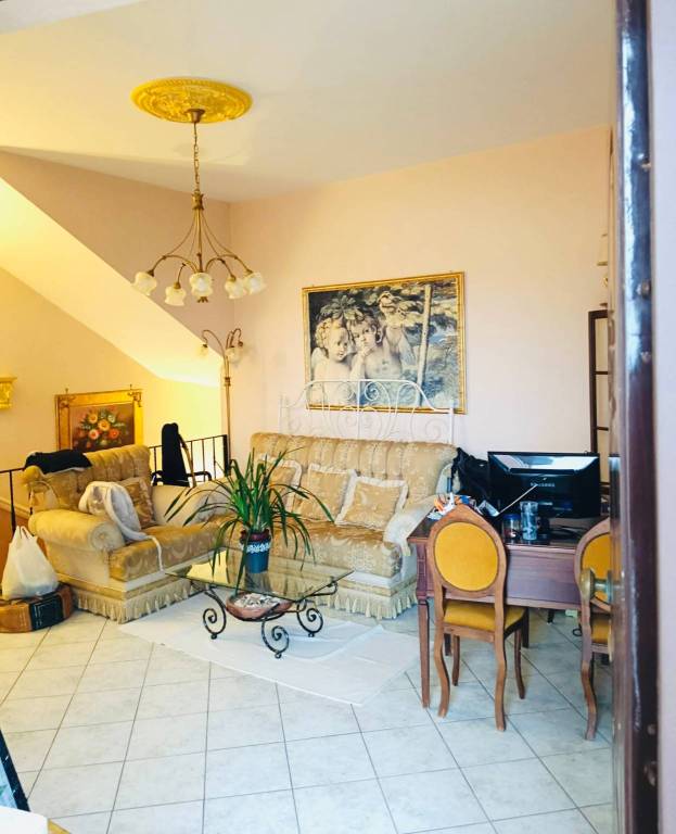appartamento in vendita a Fiumicino in zona Isola Sacra