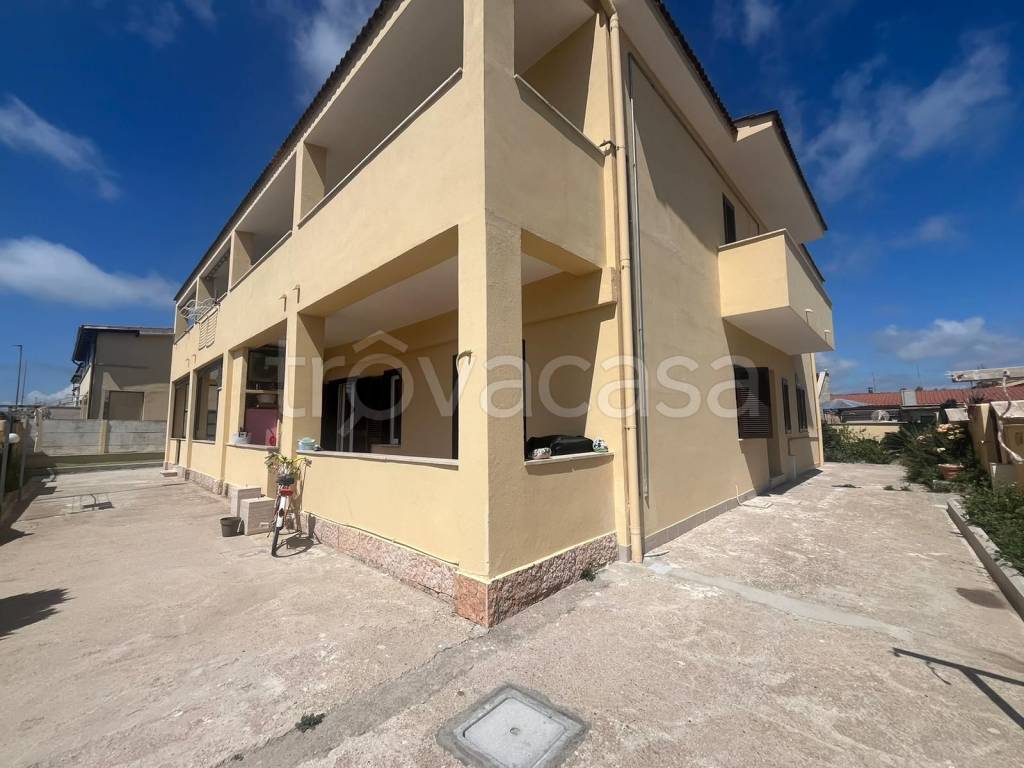 appartamento in vendita a Fiumicino in zona Focene