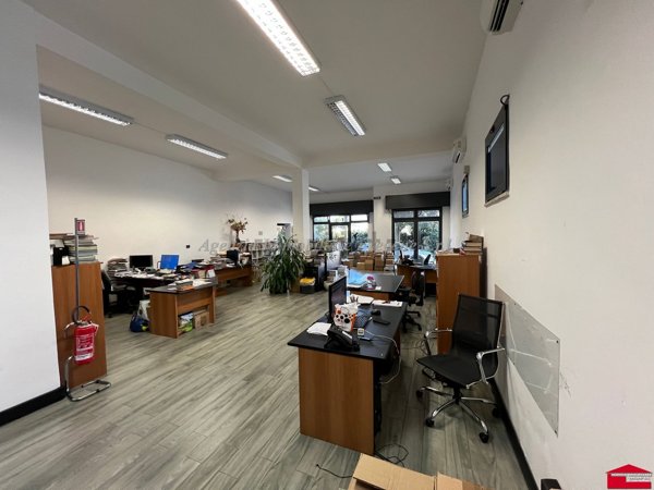 locale commerciale in vendita a Fiumicino in zona Maccarese