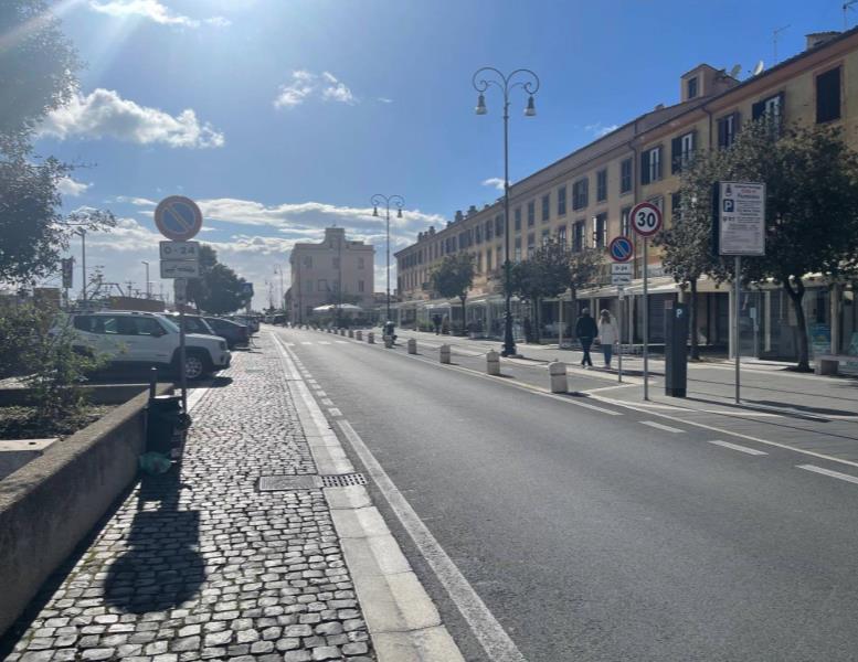 negozio in vendita a Fiumicino