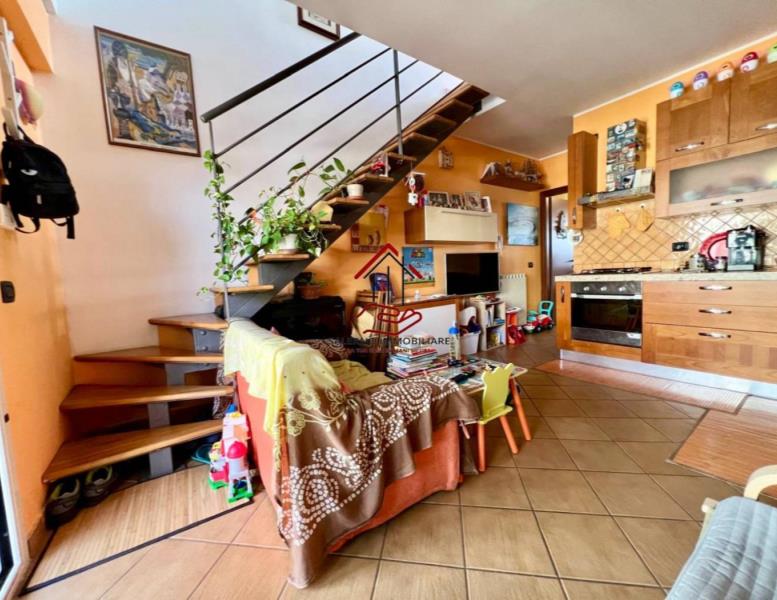 appartamento in vendita a Fiumicino in zona Isola Sacra