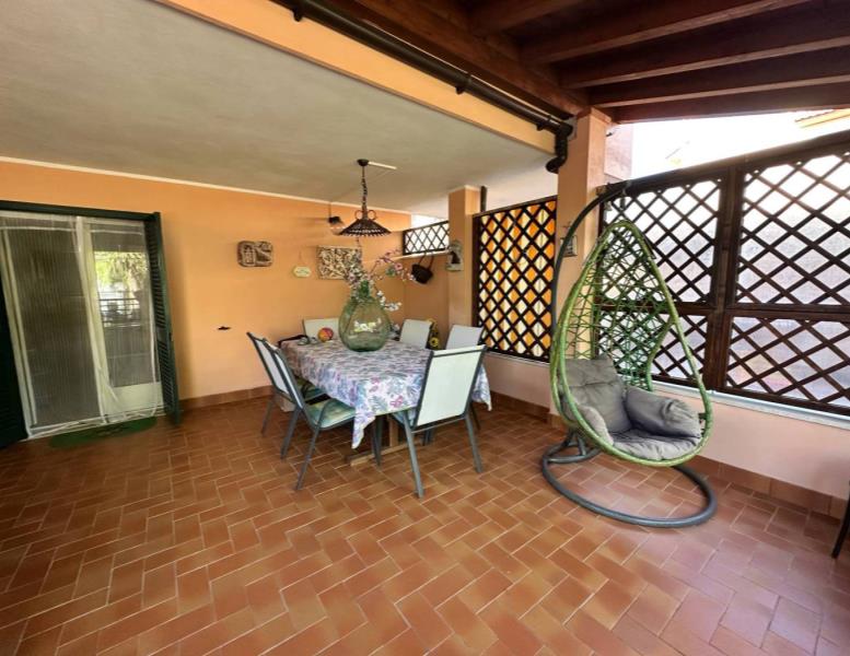 casa indipendente in vendita a Fiumicino in zona Aranova