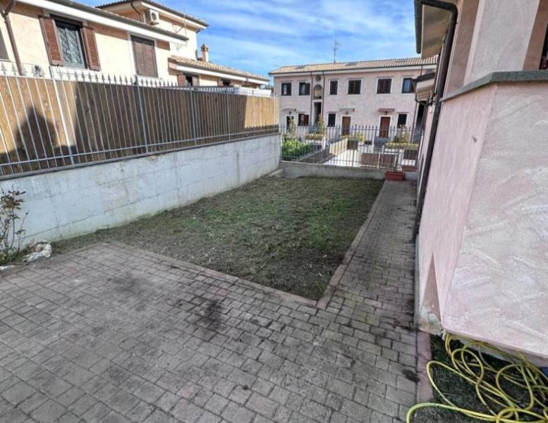 casa indipendente in vendita a Fiumicino in zona Aranova