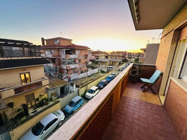 appartamento in vendita a Fiumicino in zona Isola Sacra